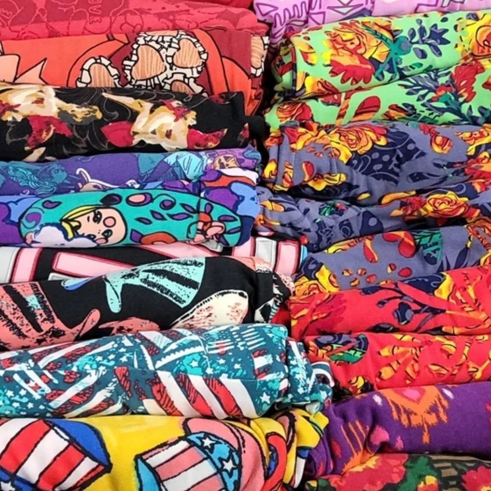 10 LuLaRoe Leggings Tall & Curvy Mystery Box - Picture 3 of 11